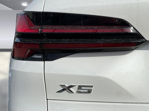 New 2026 BMW X5 xDrive40i image 13