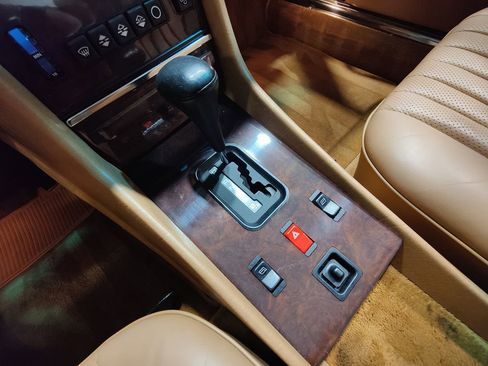 Used 1986 Mercedes-Benz 560 SL 2dr Convertible image 33