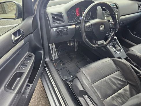 Used 2009 Volkswagen GTI 4-Door image 9