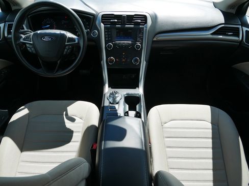 Used 2019 Ford Fusion S FWD image 10