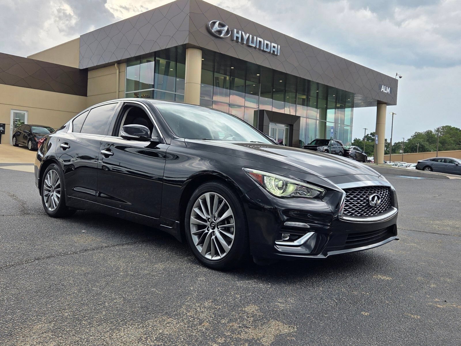 Used 2024 INFINITI Q50 Luxe w/ Cargo Package RWD image 1