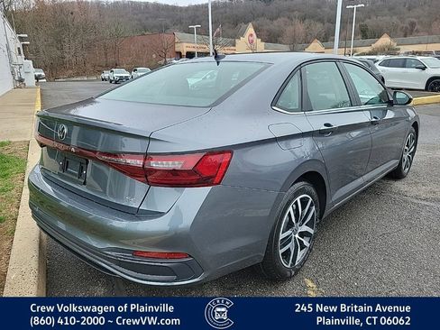 New 2026 Volkswagen Jetta SE image 3