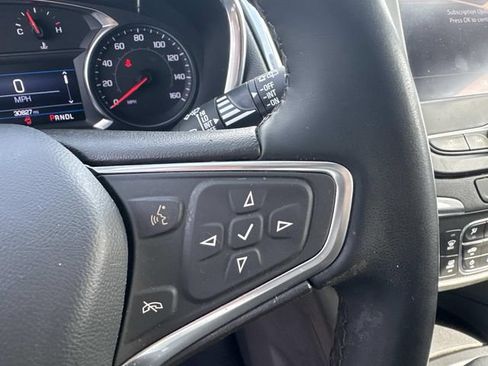 Used 2023 Chevrolet Equinox LT FWD image 35