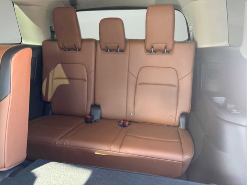 Used 2025 Nissan Pathfinder Platinum w/ Cargo Package FWD image 13