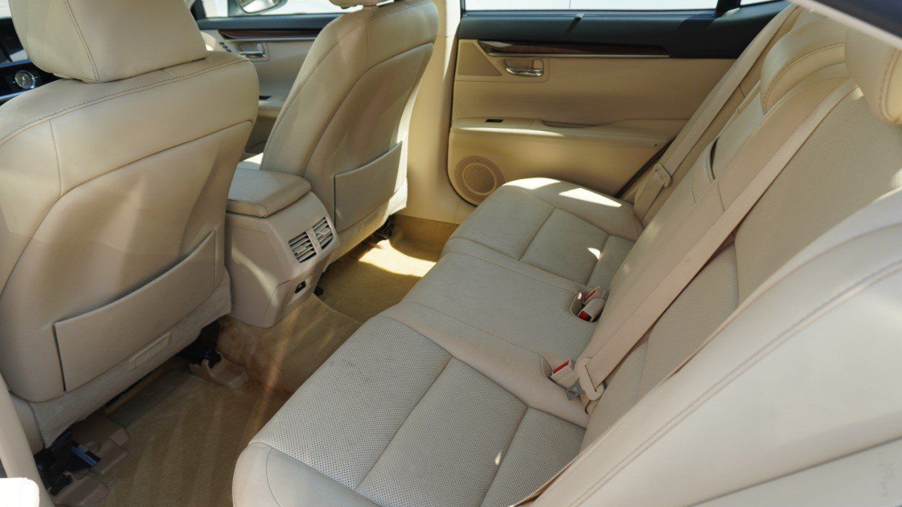 Used 2013 Lexus ES 350 FWD image 11