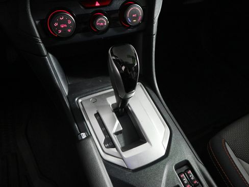 Used 2019 Subaru Crosstrek 2.0i Premium w/ Eyesight System image 22