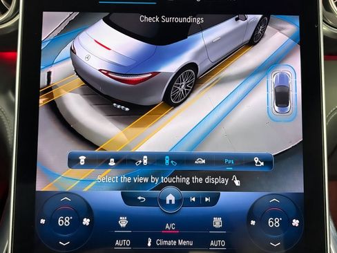 Used 2022 Mercedes-Benz SL 55 AMG 4MATIC w/ Driver Assistance Package image 24