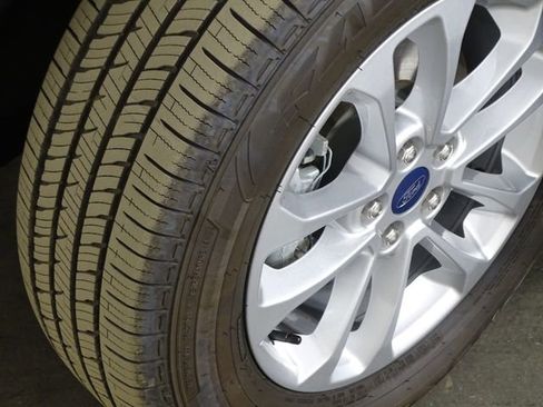 Used 2020 Ford Escape SE image 39