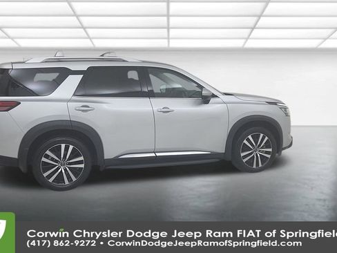Used 2023 Nissan Pathfinder Platinum w/ Cargo Package image 16