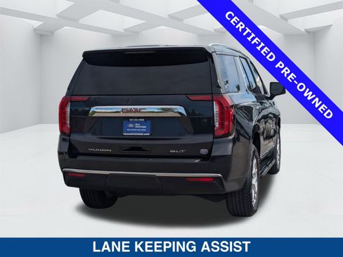 Used 2023 GMC Yukon SLT w/ SLT Luxury Package image 4