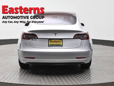 Used 2018 Tesla Model 3 Mid Range RWD image 6