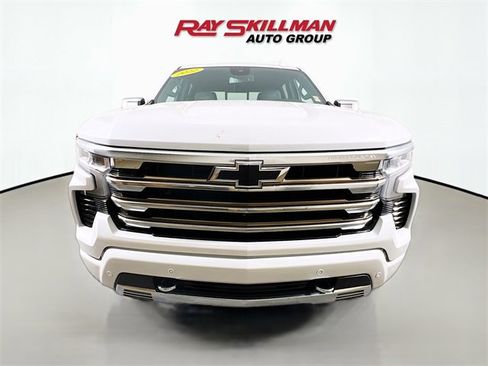 Used 2022 Chevrolet Silverado 1500 High Country image 2