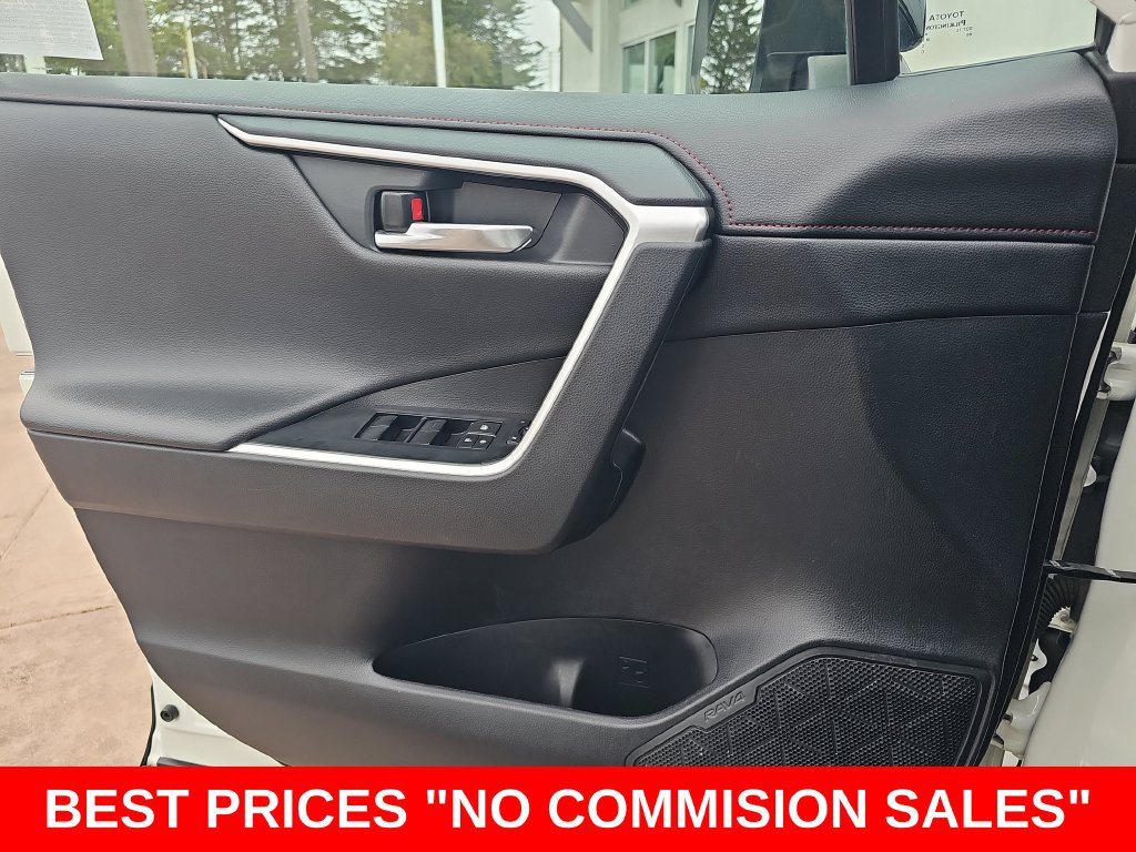 Used 2020 Toyota RAV4 TRD Off-Road AWD/4WD image 27