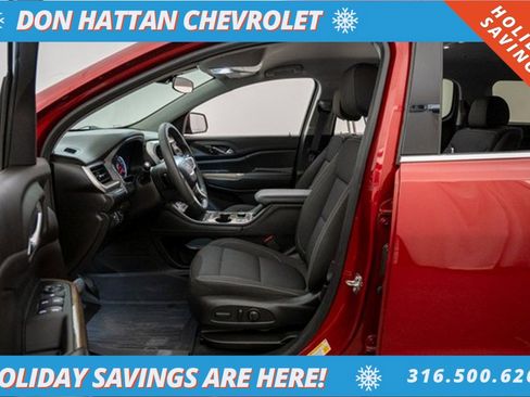 Used 2023 GMC Acadia SLE w/ Driver Convenience Package image 5