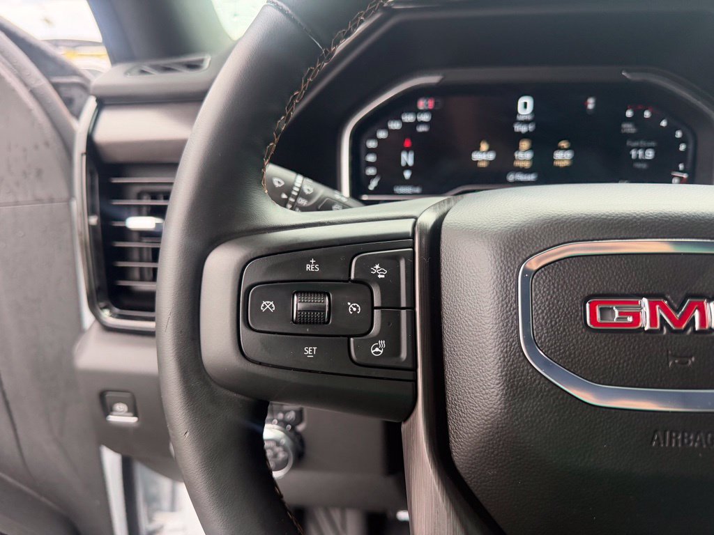 Used 2025 GMC Sierra 2500 AT4 w/ AT4 Premium Plus Package AWD/4WD image 30