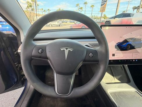 Used 2023 Tesla Model 3 Standard Range RWD image 12