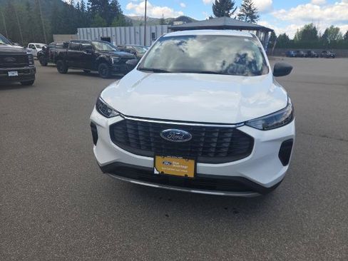 Certified 2024 Ford Escape Active AWD/4WD image 3