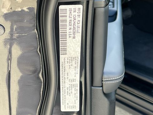 New 2025 Jeep Grand Cherokee Altitude image 28