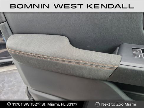 Used 2025 Honda Pilot Sport image 30