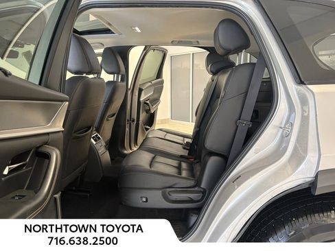 Used 2024 MAZDA CX-90 3.3 Turbo w/ Preferred Plus image 15