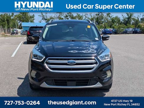 Used 2017 Ford Escape Titanium w/ Equipment Group 301A FWD image 8