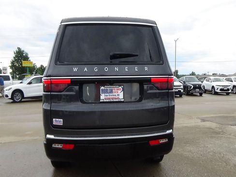 Certified 2025 Jeep Wagoneer Series II AWD/4WD image 6