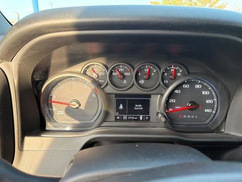 Used 2024 Chevrolet Silverado 2500 Custom w/ Custom Value Package image 32