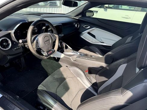 Used 2019 Chevrolet Camaro SS image 12