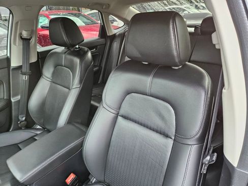 Used 2024 Honda Civic Touring image 12