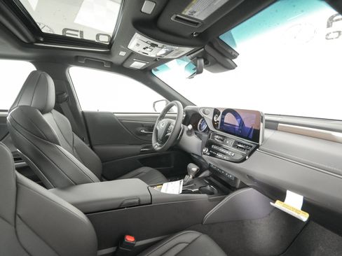 New 2025 Lexus ES 350 F Sport image 18