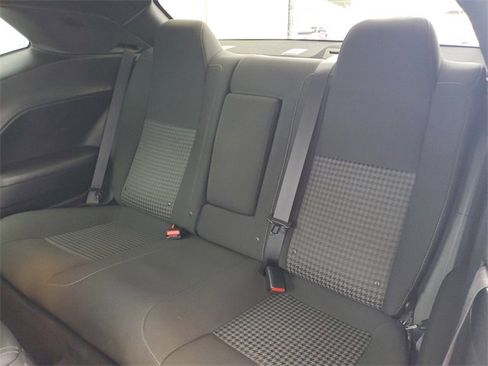 Used 2019 Dodge Challenger R/T w/ Driver Convenience Group image 11