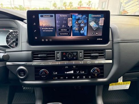 Certified 2026 Nissan Pathfinder S FWD image 18