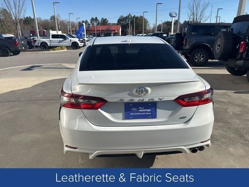 Used 2024 Toyota Camry SE image 5