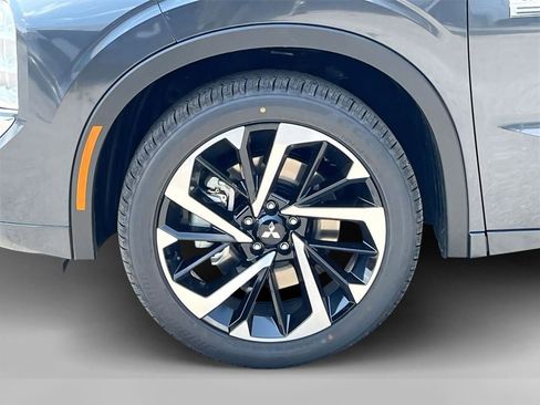 New 2025 Mitsubishi Outlander SEL image 36