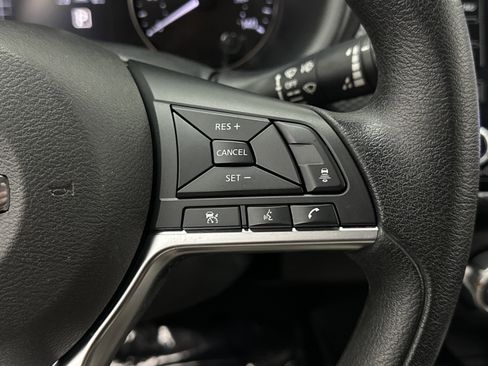 Used 2023 Nissan Kicks SV FWD image 19