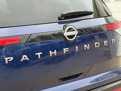 New 2026 Nissan Pathfinder SV image 7