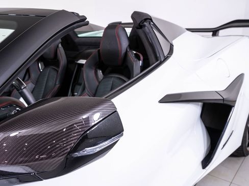 Used 2026 Chevrolet Corvette Z06 RWD image 15