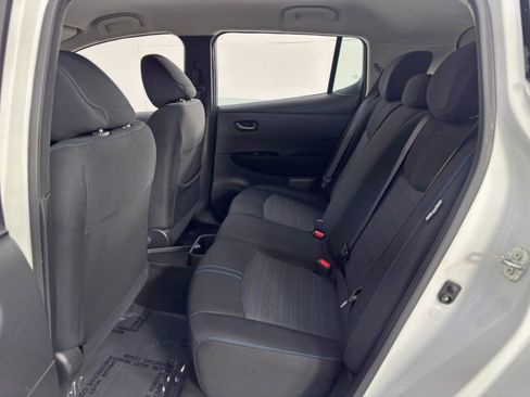Used 2024 Nissan Leaf SV Plus image 34