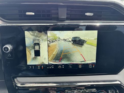 Used 2024 GMC Sierra 2500 AT4X AWD/4WD image 17