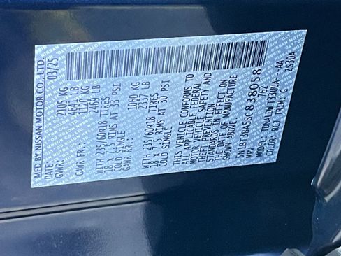 Used 2025 Nissan Rogue SV image 30