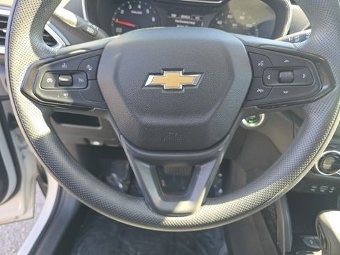 Used 2022 Chevrolet TrailBlazer LT w/ Convenience Package image 32
