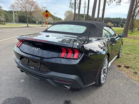 Used 2024 Ford Mustang GT Premium image 36