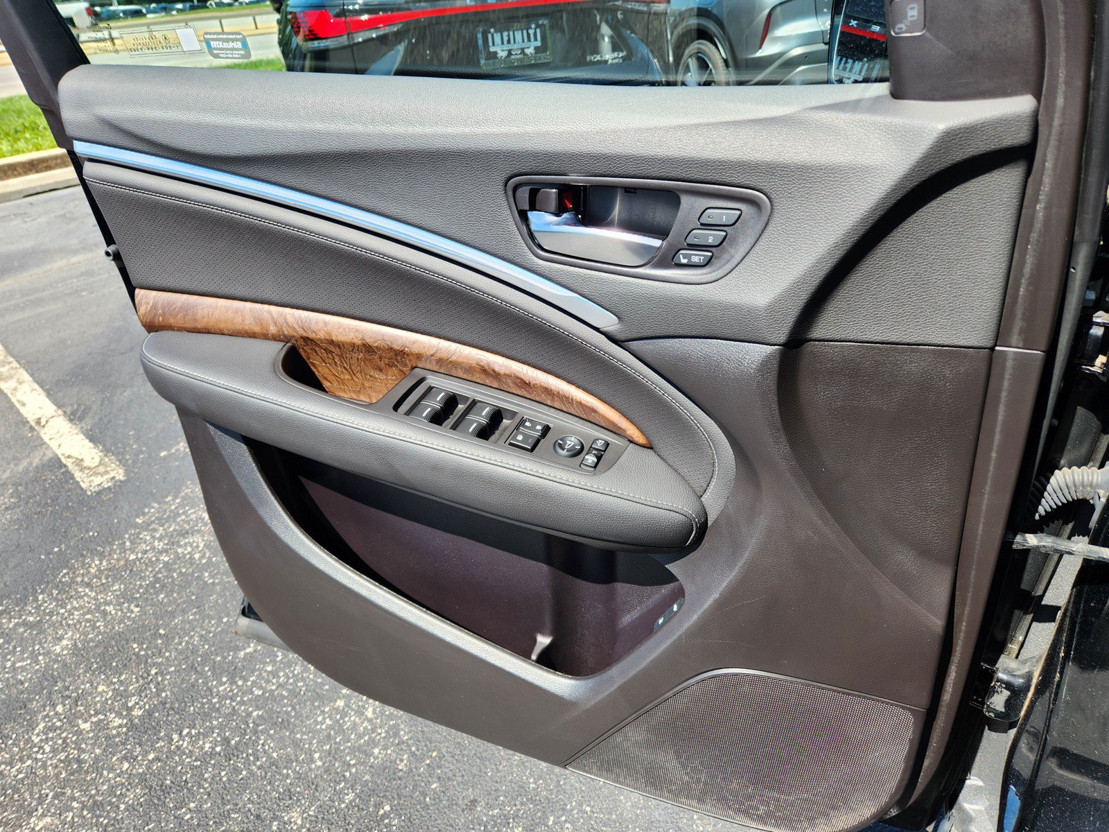 Used 2020 Acura MDX w/ Technology Package AWD/4WD image 25