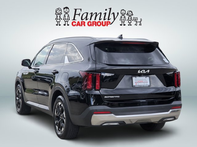 Used 2024 Kia Sorento S FWD image 3