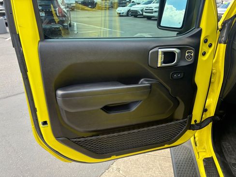 Used 2024 Jeep Wrangler Unlimited Sport AWD/4WD image 14