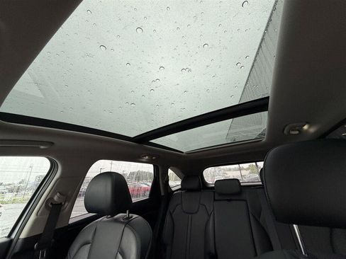 Used 2021 Kia Sorento S w/ Panoramic Sunroof Package AWD/4WD image 24