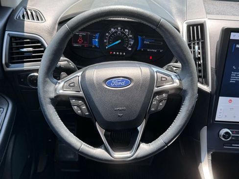 Certified 2024 Ford Edge SEL w/ Convenience Package AWD/4WD image 11