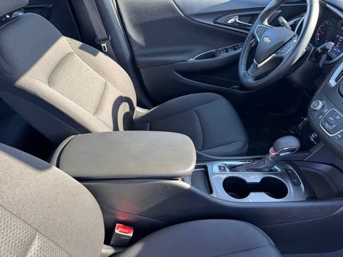 Certified 2025 Chevrolet Malibu RS FWD image 7