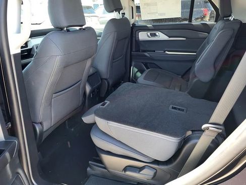 New 2026 Ford Explorer Active image 14