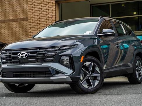 Certified 2025 Hyundai Tucson SEL AWD/4WD image 1